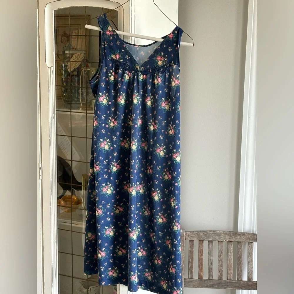 SET- Vintage Vanity Fair Gown | Robe. Housecoat 70’s Floral Women’s Sz-S Blue